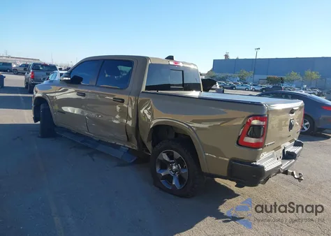 2020 Ram 1500 Big Horn 4X4 5'7 Box z USA, uszkodzony, nr VIN 1C6SRFFT5LN285196